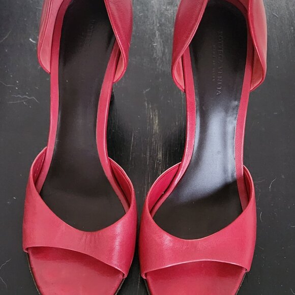 Bottega Veneta Red Leather pumps - Picture 2 of 4